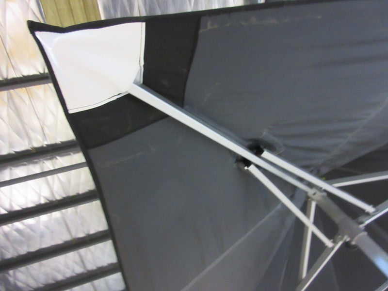 Myyntiteltta 3x3m tiskillä