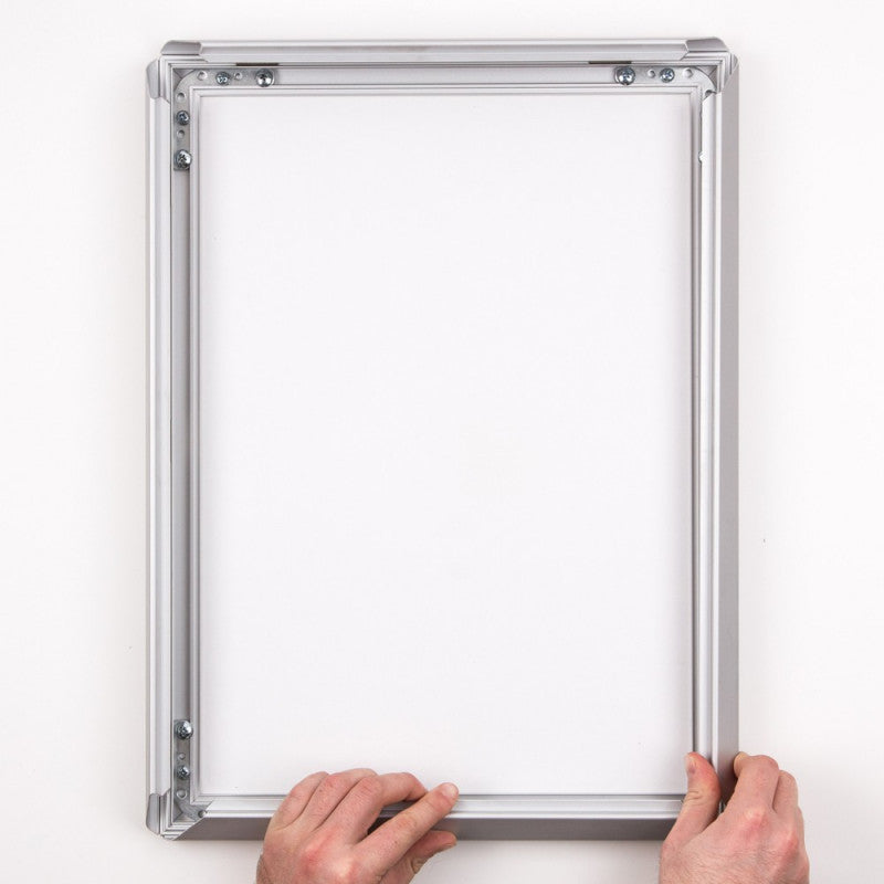B1- Snapframe 25mm juliste/mainoskehys