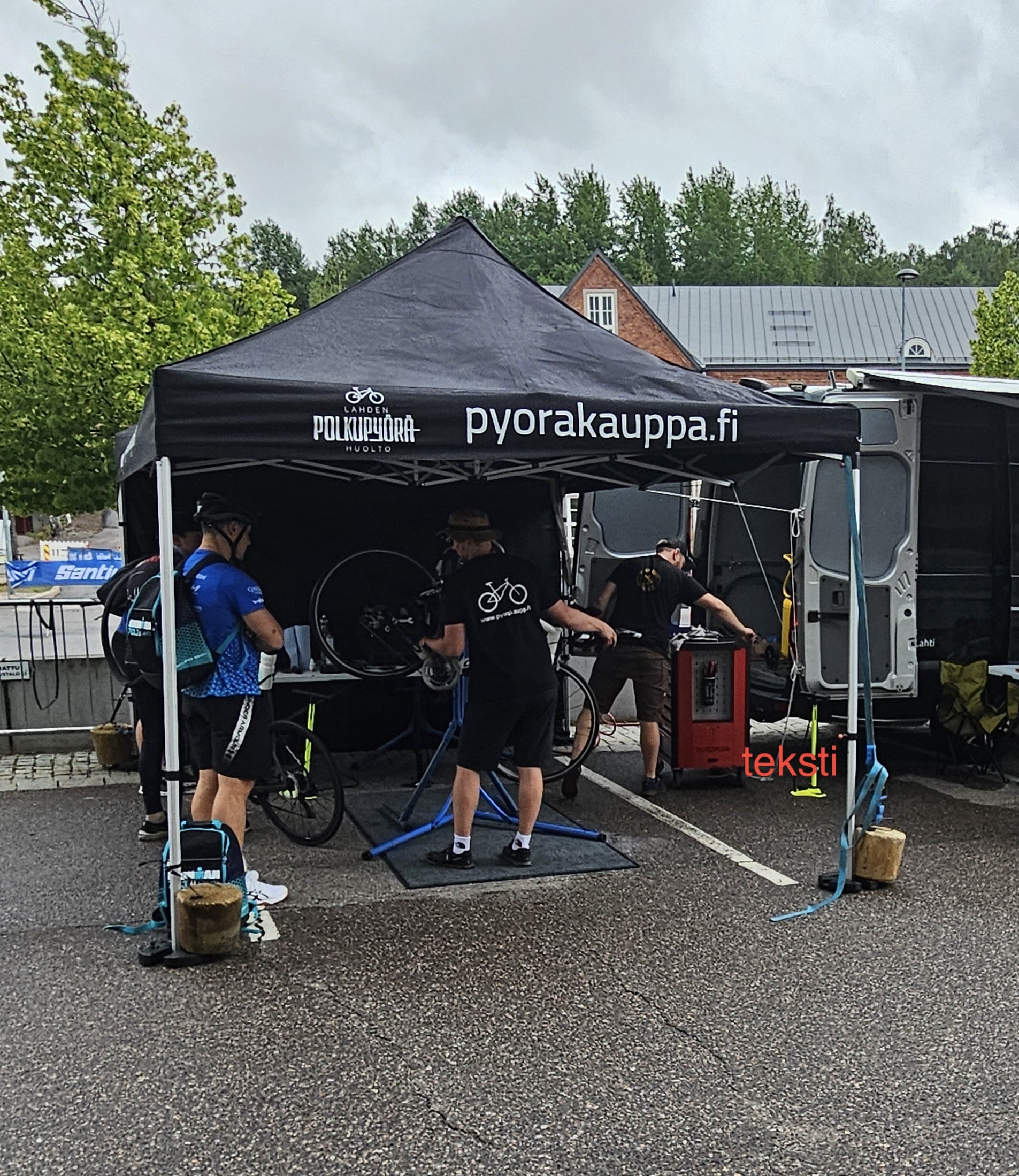 Pop up teltta 3x6m, 40mm alumiinirunko, nopea kasata, uv-suojattu. Toriteltta / näyttelyteltta / pikateltta / markkinateltta