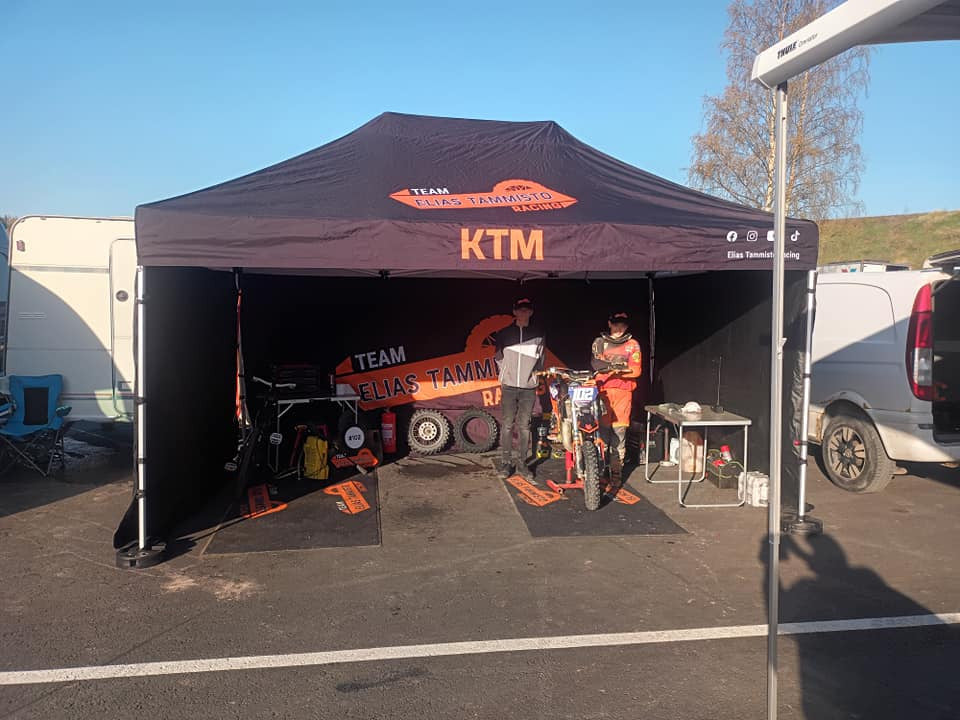 Pop up teltta 3x6m, 40mm alumiinirunko, nopea kasata, uv-suojattu. Toriteltta / näyttelyteltta / pikateltta / markkinateltta