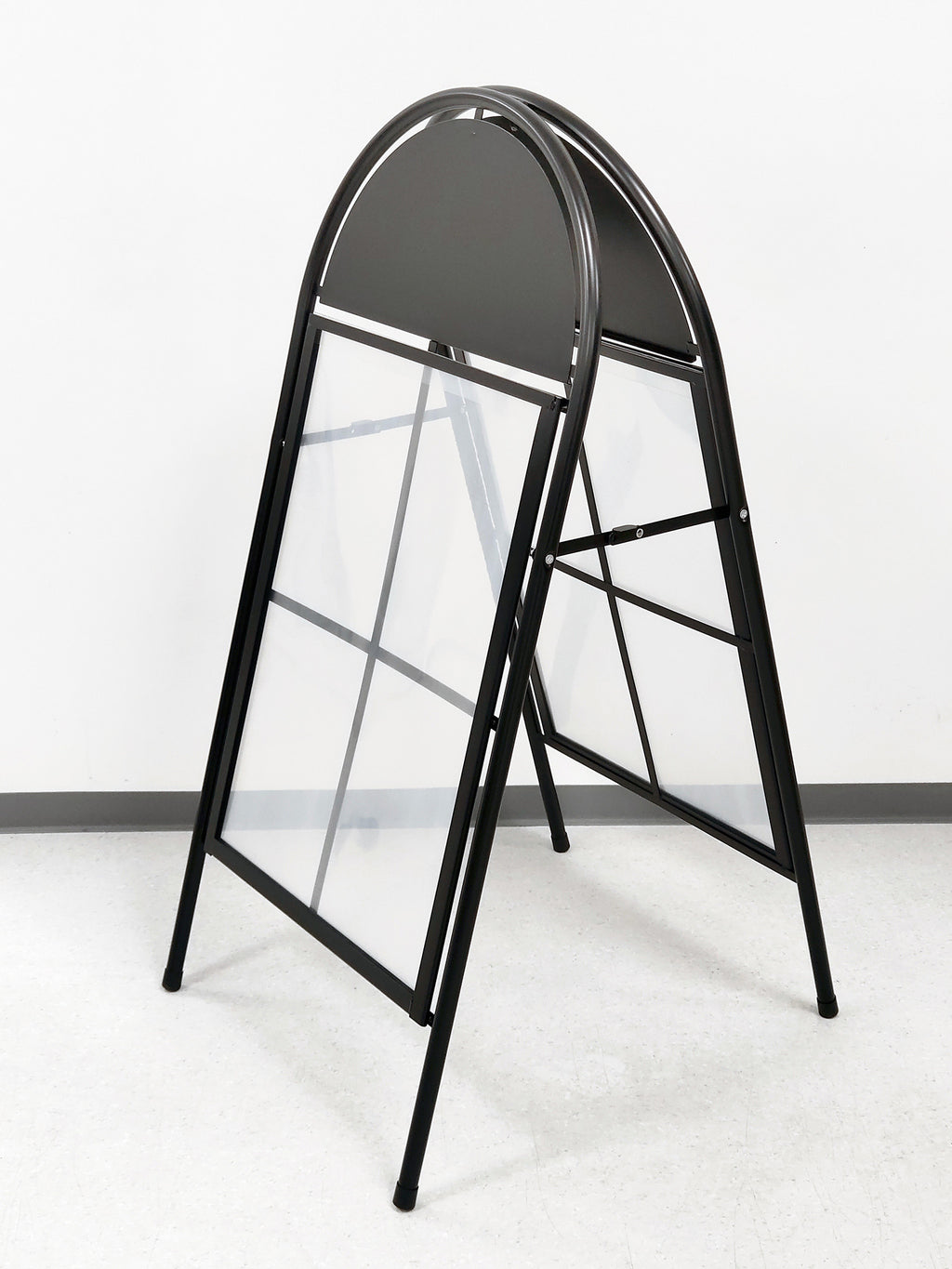 A-mainosteline Kaari Harmaa B2